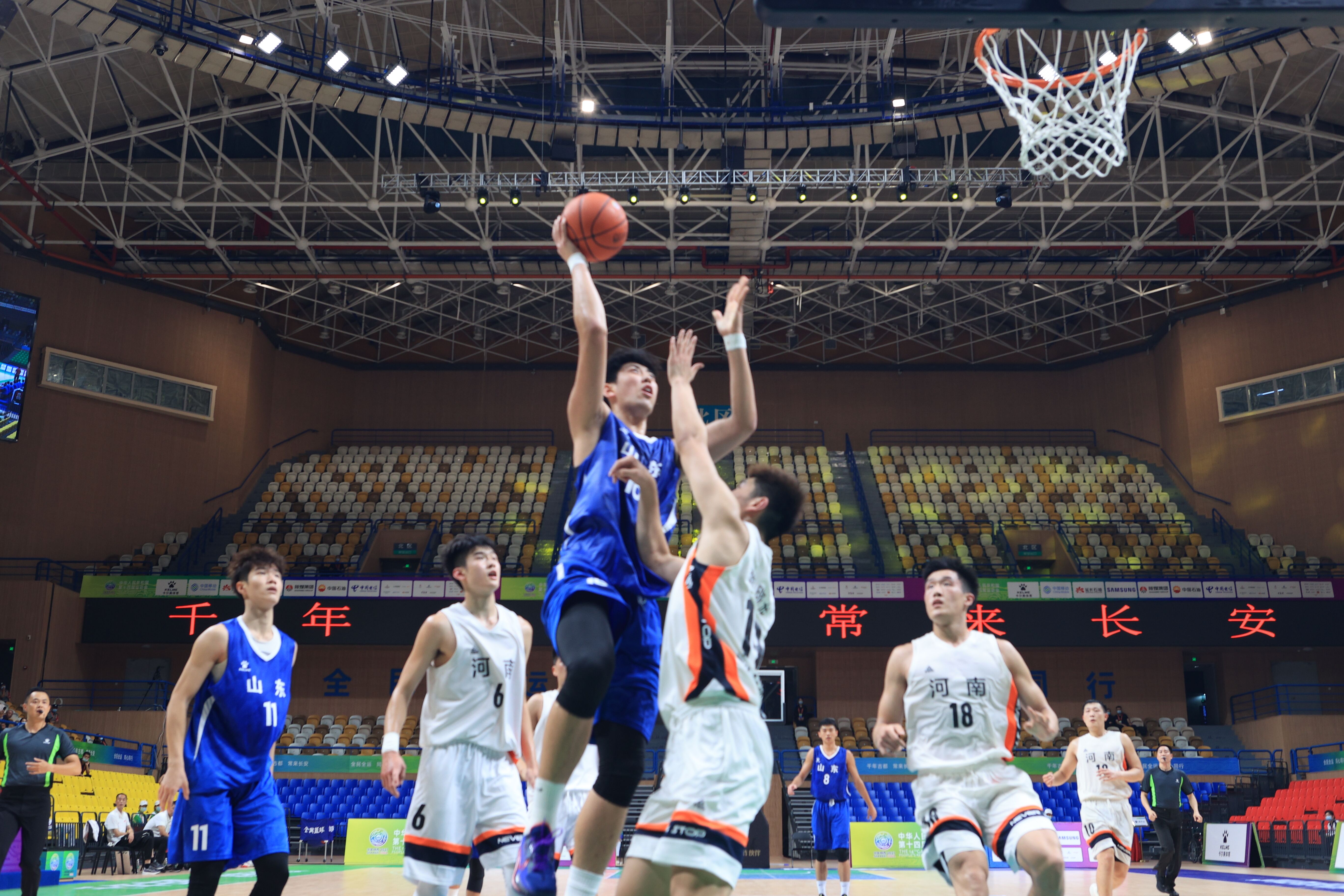 新老交替中 新老交替中